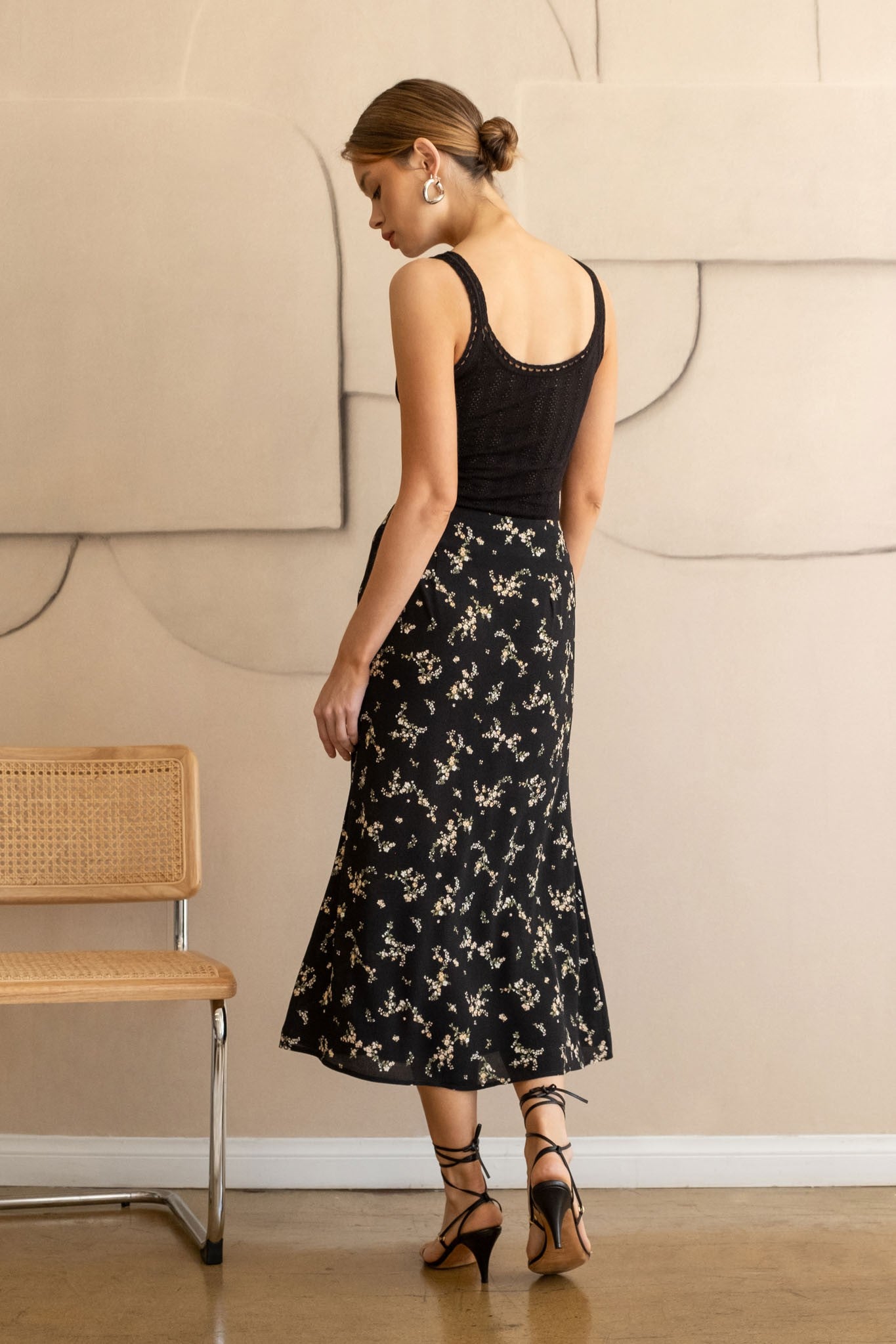 The Greta Floral Button Down Midi Skirt | Black |